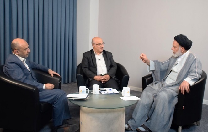 سید عباس نبوی:مسئول اجرای قانون اساسی رئیس جمهور است/عباس معینی:رئیس جمهور با کدام اختیار می‌تواند مسئولیت اجرای قانون اساسی را پیگیری کند