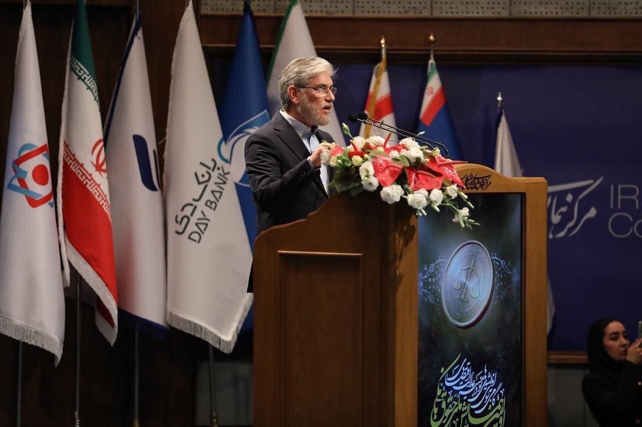 وزیر علوم: نظام نمره‌دهی باید حذف شود