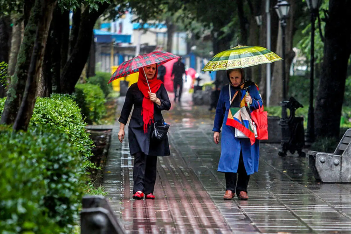 کاهش نسبی دما و رگبار باران در کشور