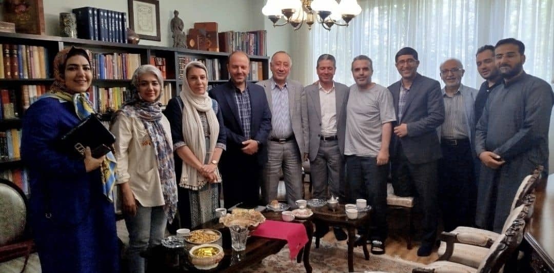 عیادت اعضای شبکه ملی موسسات نیکوکاری و خیریه از مدیرعامل موسسه خیریه نیک گامان