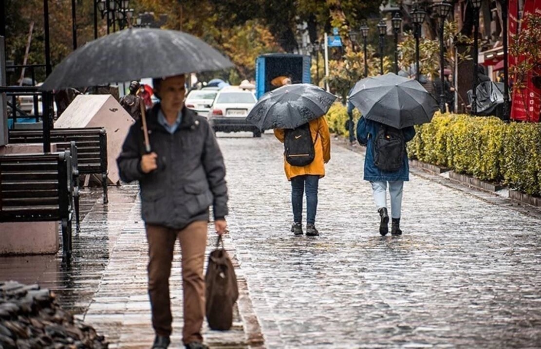 ورود سامانه بارشی به کشور/ افزایش ابر، رگبار پراکنده و وزش باد شدید