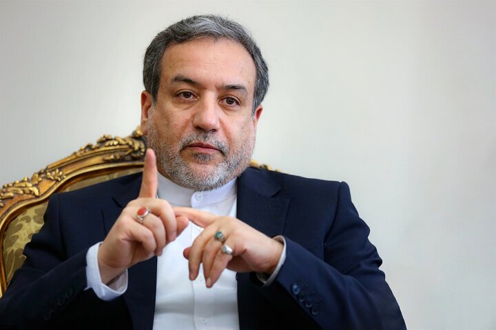 عراقچی خطاب به آمریکا: زمان تصمیم‌گیری است
