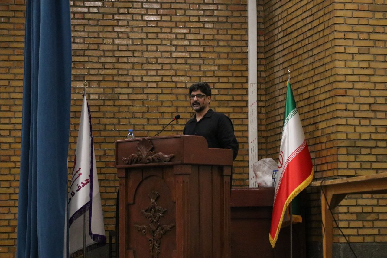 پوریا عالمی: قصه، زبان کودکانه‌ توسعه انسان امروز است