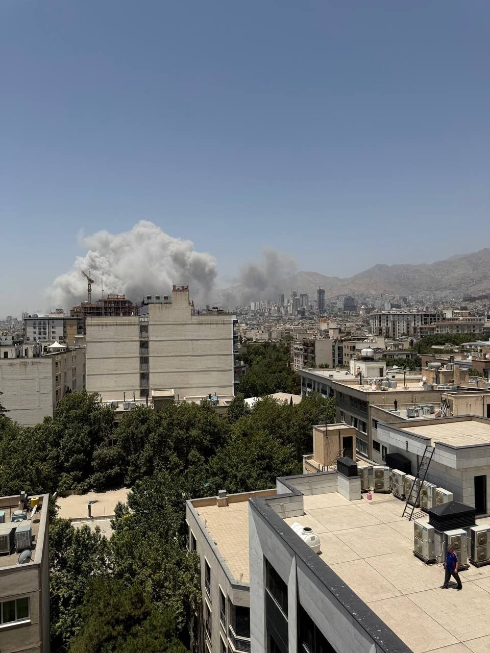 فوری: دانشگاه شهید بهشتی هدف حمله قرار گرفت/ حمله دوباره به سایت فردو/ گزارشی از حملات به تهران، کرج، شهرری، قم و زندان اوین