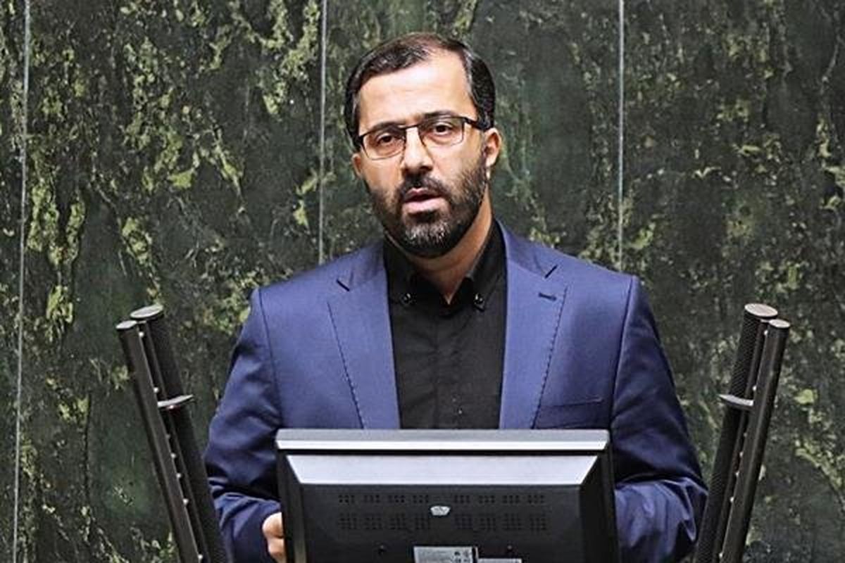 نماینده مجلس: جنگ نباید بهانه‌ای برای تضییع حقوق کارگران باشد
