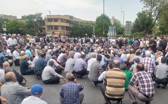 اعتراض بازنشستگان به عدم پرداخت مابه‌التفاوت فروردین