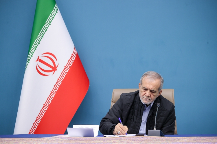 پیام رئیس‌جمهور به ایرانیان خارج از کشور؛ پنجره دیپلماسی باز است