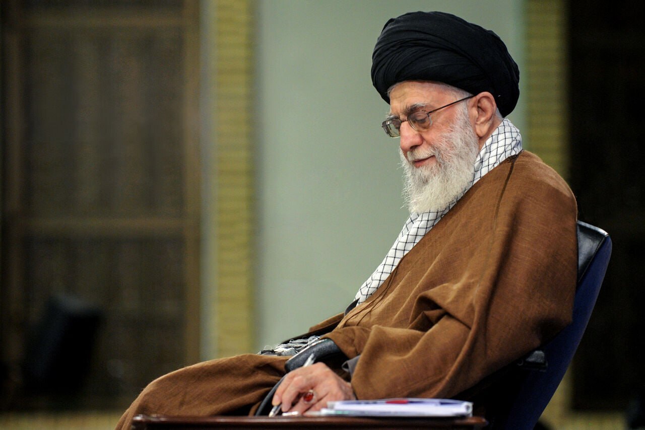 ابقای سه تن از فقهای شورای نگهبان توسط رهبر انقلاب