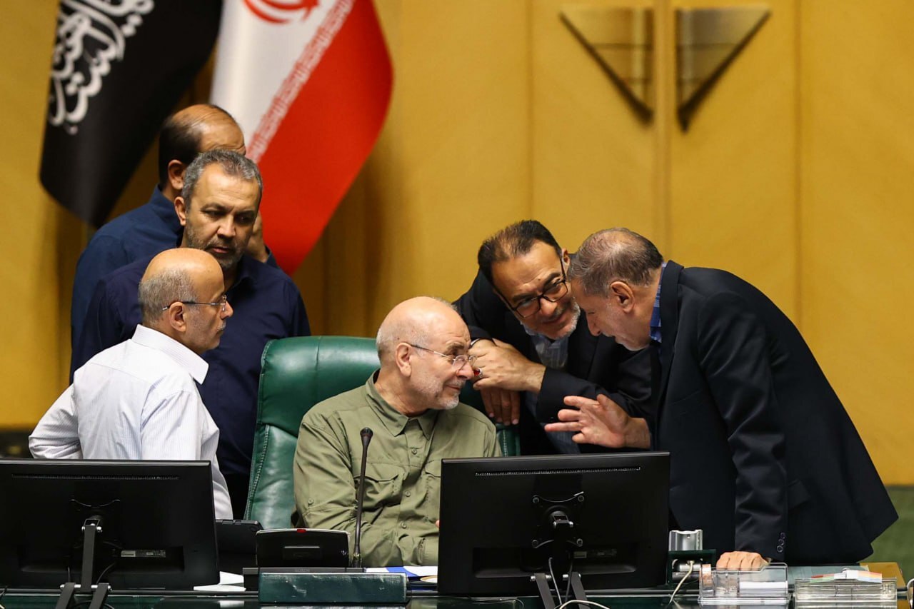 «ایری» به‌صورت مشروط از توضیحات وزیر جهاد قانع شد