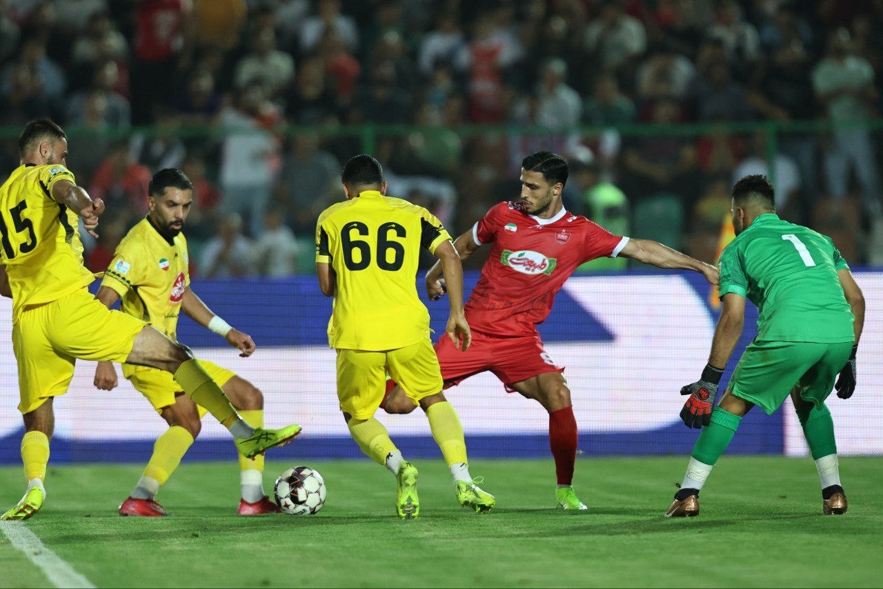 پرسپولیس ۱ - ۱ فجرسپاسی؛ علیپور در نقش فرشته نجات!