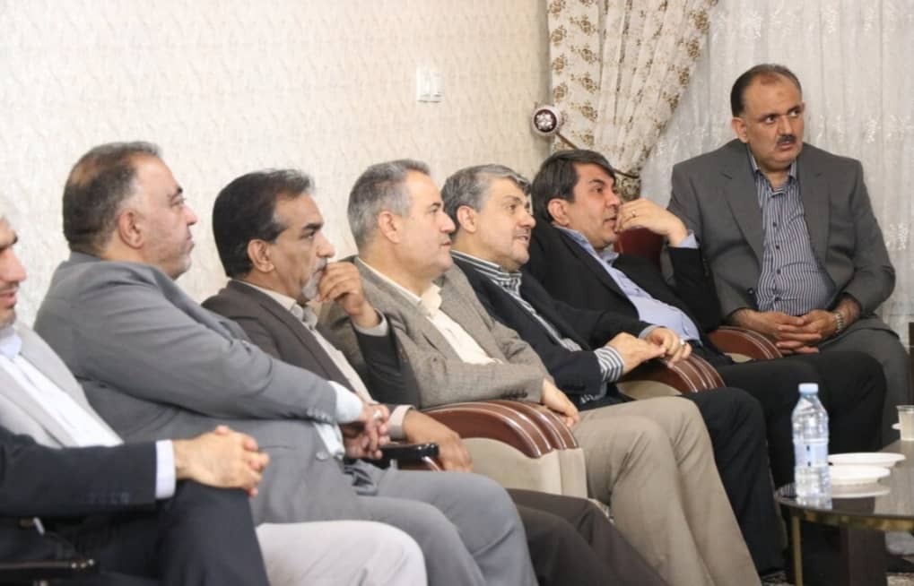 شب نشینی با فرزندان و کارکنان خانه های شبانه روزی «گلها» و «ستارگان» در استان کرمان