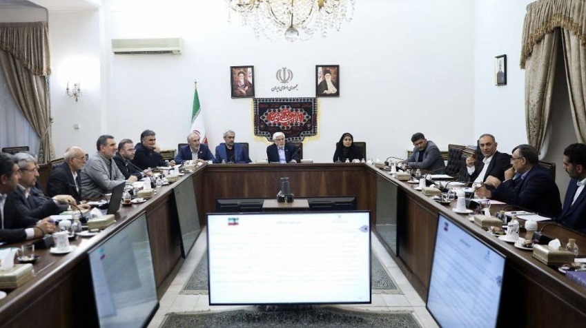 عارف: دشمن فکر می‌کرد در روز دوم جنگ، کار را یکسره می‌کند