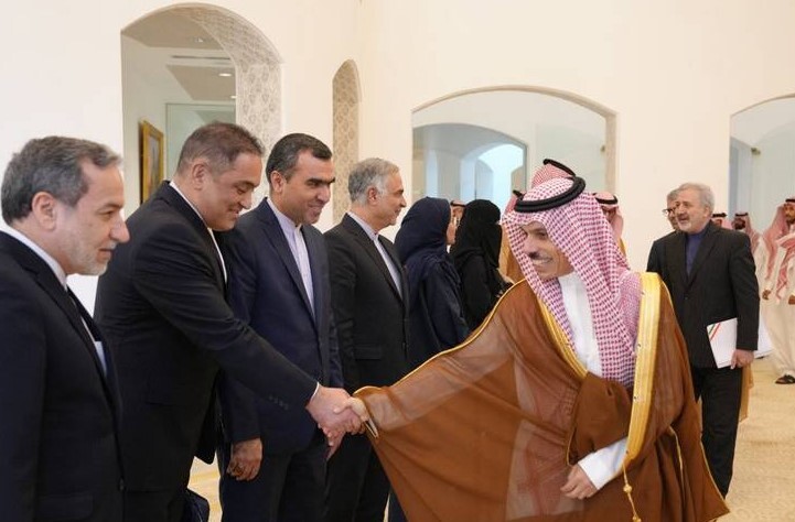 سیاست گفت‌وگو برای جلوگیری از جنگ