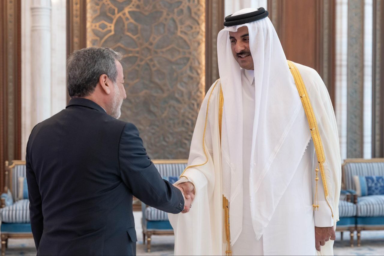 دیدار عراقچی با امیر قطر