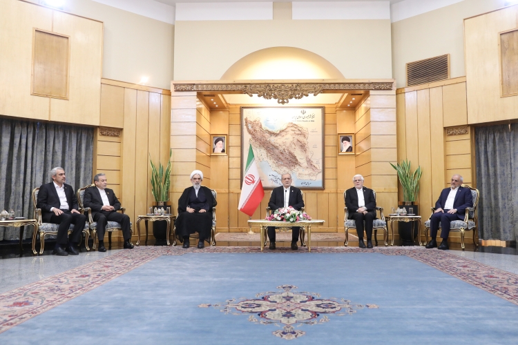 پزشکیان راهی تیانجین چین شد؛ این سفر بسیار مهم است