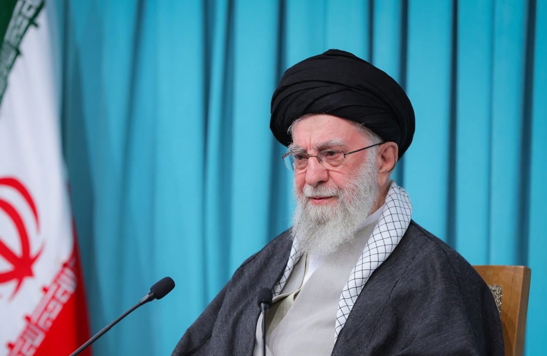 سخنرانی رهبر انقلاب؛ هدف دشمن، جمهوری اسلامی بود