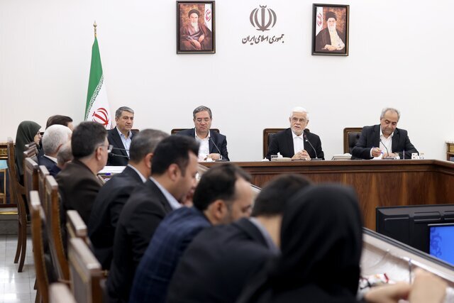 عارف: تشکل‌های محیط زیستی به دلیل برخی «برخورد‌های امنیتی» انگیزه‌ای ندارند