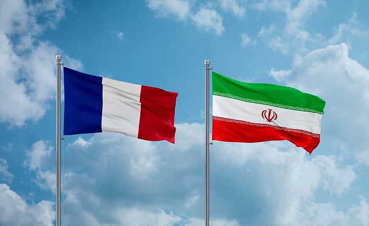 «مونترلوس» زندانی فرانسوی در ایران آزاد شد