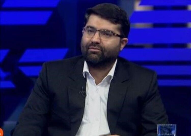 سقاب اصفهانی: اسلحههای دعواهای جناحی را پایین بگذاریم سقاب اصفهانی: اسلحههای دعواهای جناحی را پایین بگذاریم