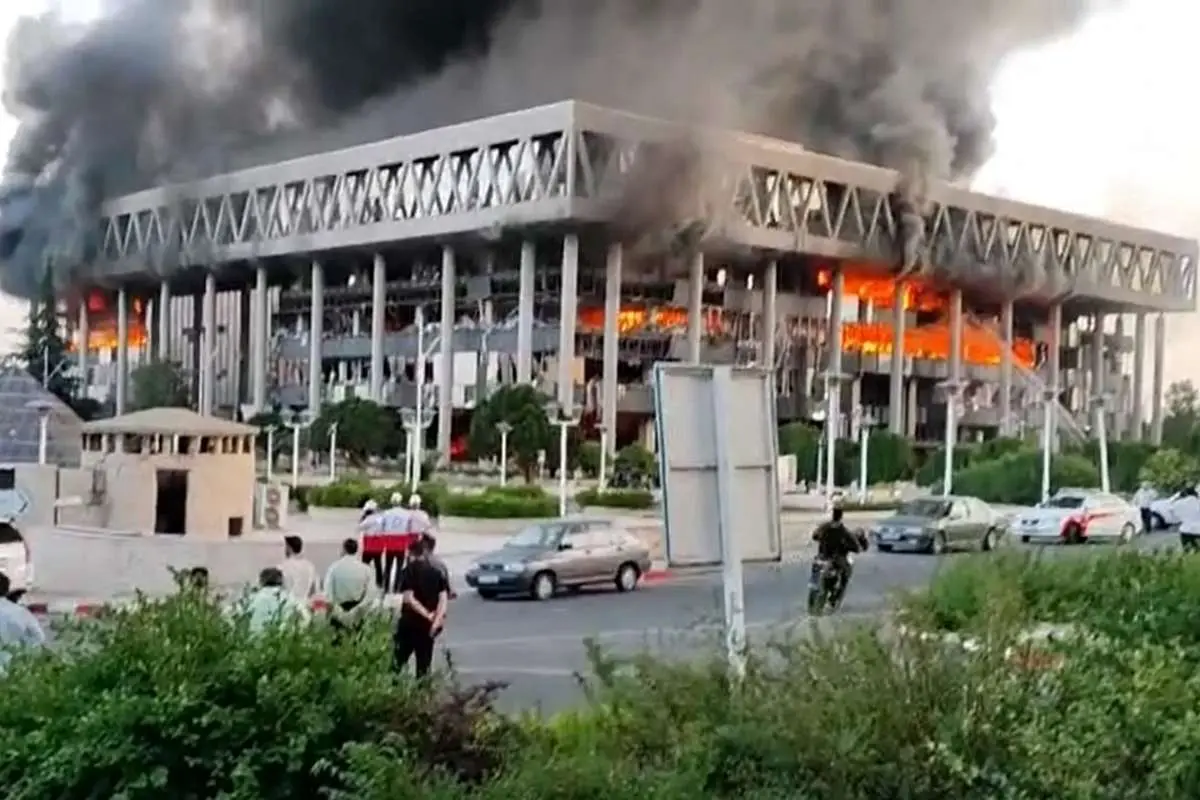 درخواست صداوسیما از دولت برای بازسازی ساختمان شیشه‌ای