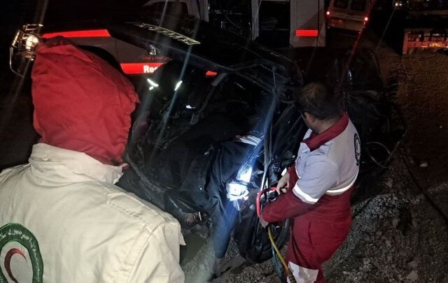 ۳ فوتی در تصادف پراید با دو تریلی در اتوبان زرندیه - تهران