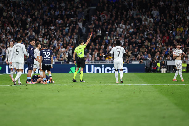 شکست عجیب رئال؛ ۲ اخراجی، ۲ گل!