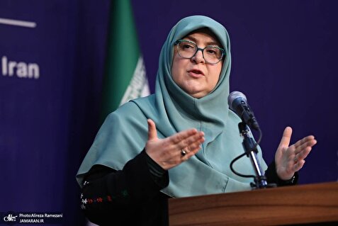 سخنرانی نیمه‌کاره؛ سخنگوی دولت «هو» شد +ویدیو