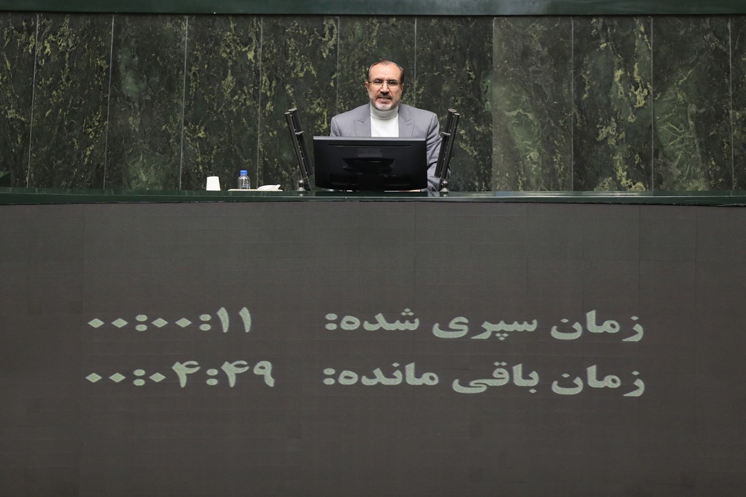 حدادی: آقای رئیس‌جمهور! از افزایش قیمت کالا‌های اساسی خبر دارید؟