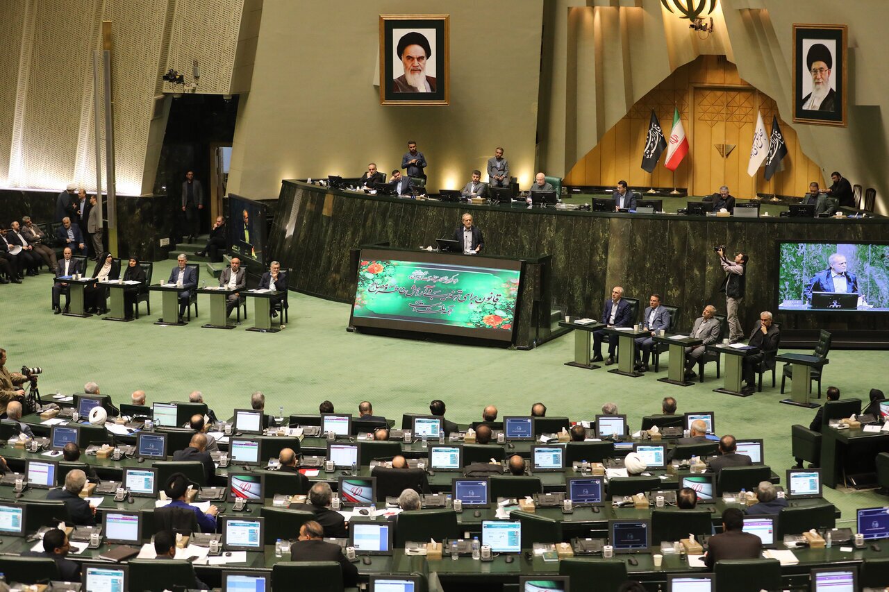 حق پخش روی هوا؟/ شورای نگهبان مخالفت کرد