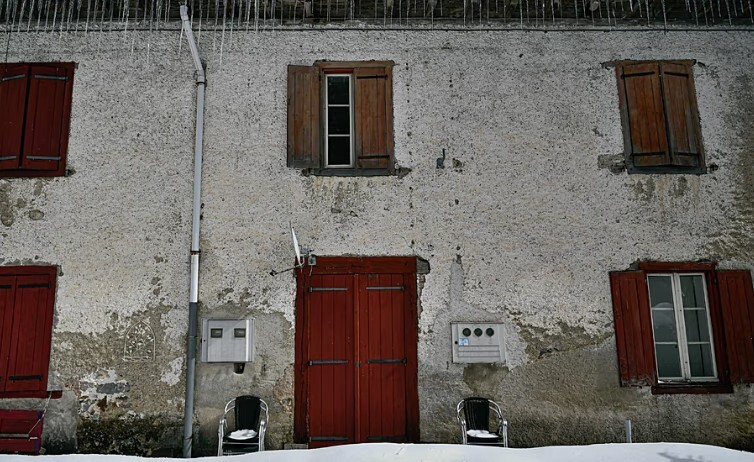 فقر انرژی؛ میلیونها اروپایی در خانههای سرد زندگی میکنند فقر انرژی؛ میلیونها اروپایی در خانههای سرد زندگی میکنند