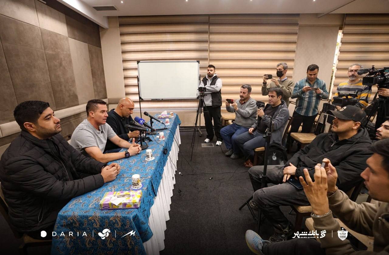 پرسپولیس باید برای قهرمانی بجنگد پرسپولیس باید برای قهرمانی بجنگد