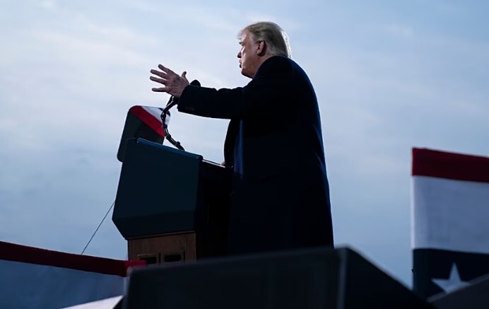 ترامپ و محاصره نظامی ونزوئلا؛ یک قدم تا جنگ؟