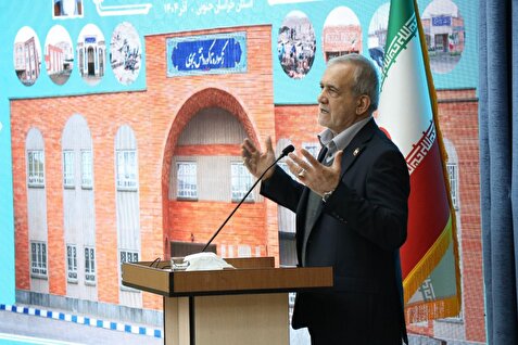 نباید از هیچ‌کس در دنیا عقب باشیم/ این مردم بودند که دشمنان را ناامید کردند