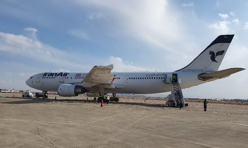 وخامت حال یک مسافر؛ پرواز زاهدان - جده در فرودگاه شیراز وخامت حال یک مسافر؛ پرواز زاهدان - جده در فرودگاه شیراز