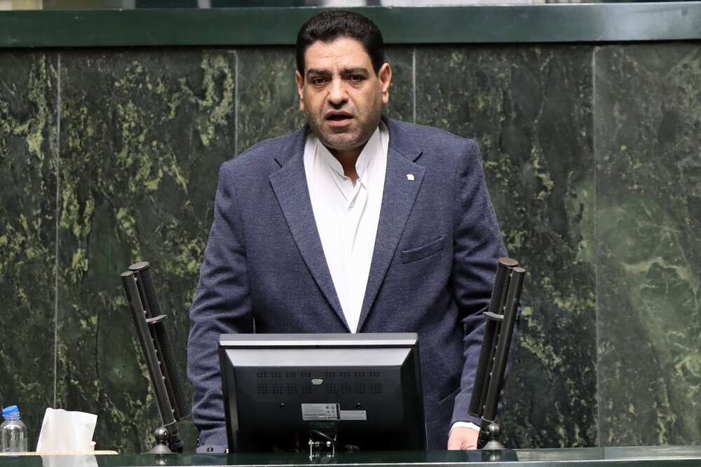 بیگدلی: وزیر جهاد کشاورزی باید استیضاح شود