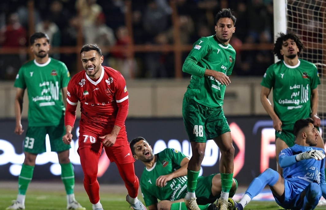 اشتباه‌های تاثیرگذار داوری در دیدار پرسپولیس