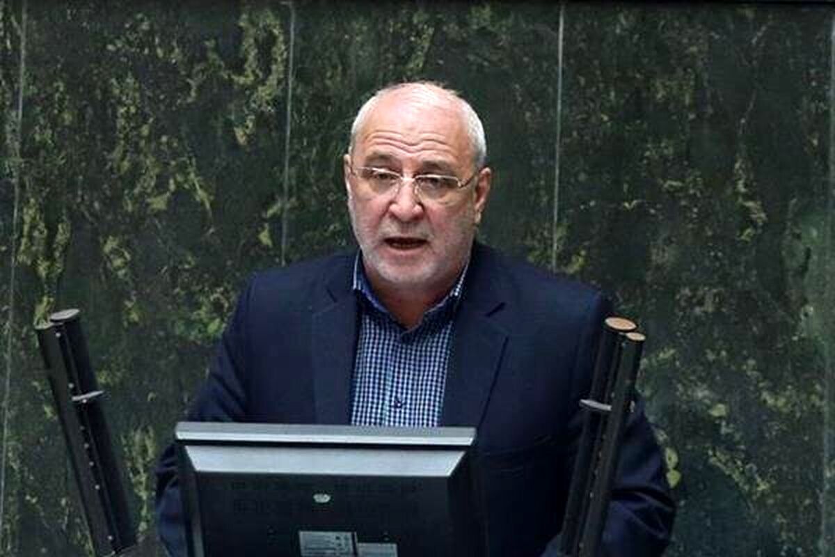 حاجی‌دلیگانی: قالیباف و هیات رئیسه مجلس آزادی عمل را از نمایندگان گرفته‌اند