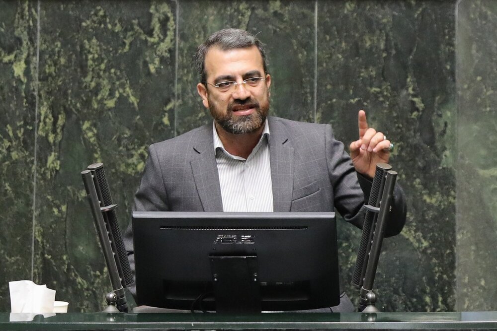 مرتضی محمودی: برای تامین درآمدهایشان سراغ جیب مردم میروند مرتضی محمودی: برای تامین درآمدهایشان سراغ جیب مردم میروند