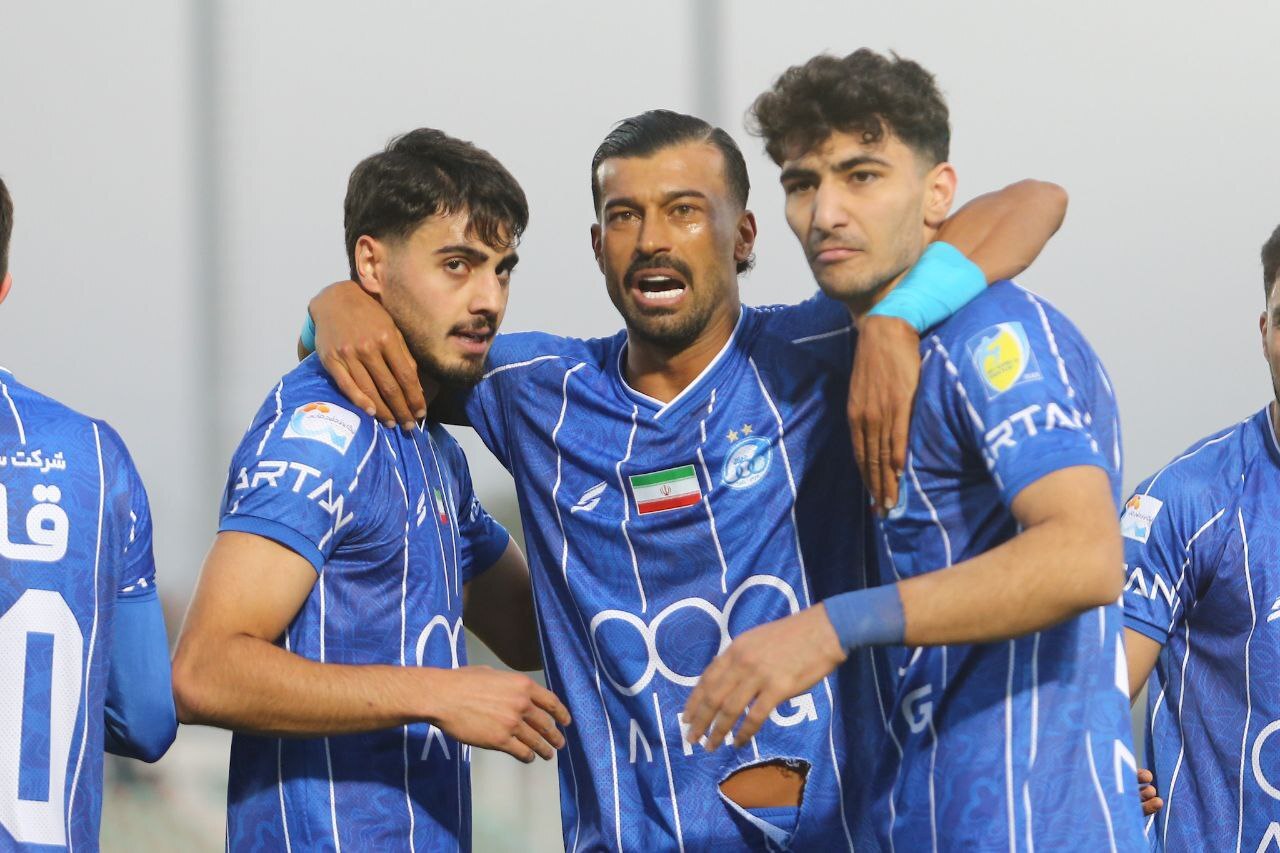 استقلال صدر جدول را از پرسپولیس گرفت؛ همهچیز آماده دربی! استقلال صدر جدول را از پرسپولیس گرفت؛ همهچیز آماده دربی!